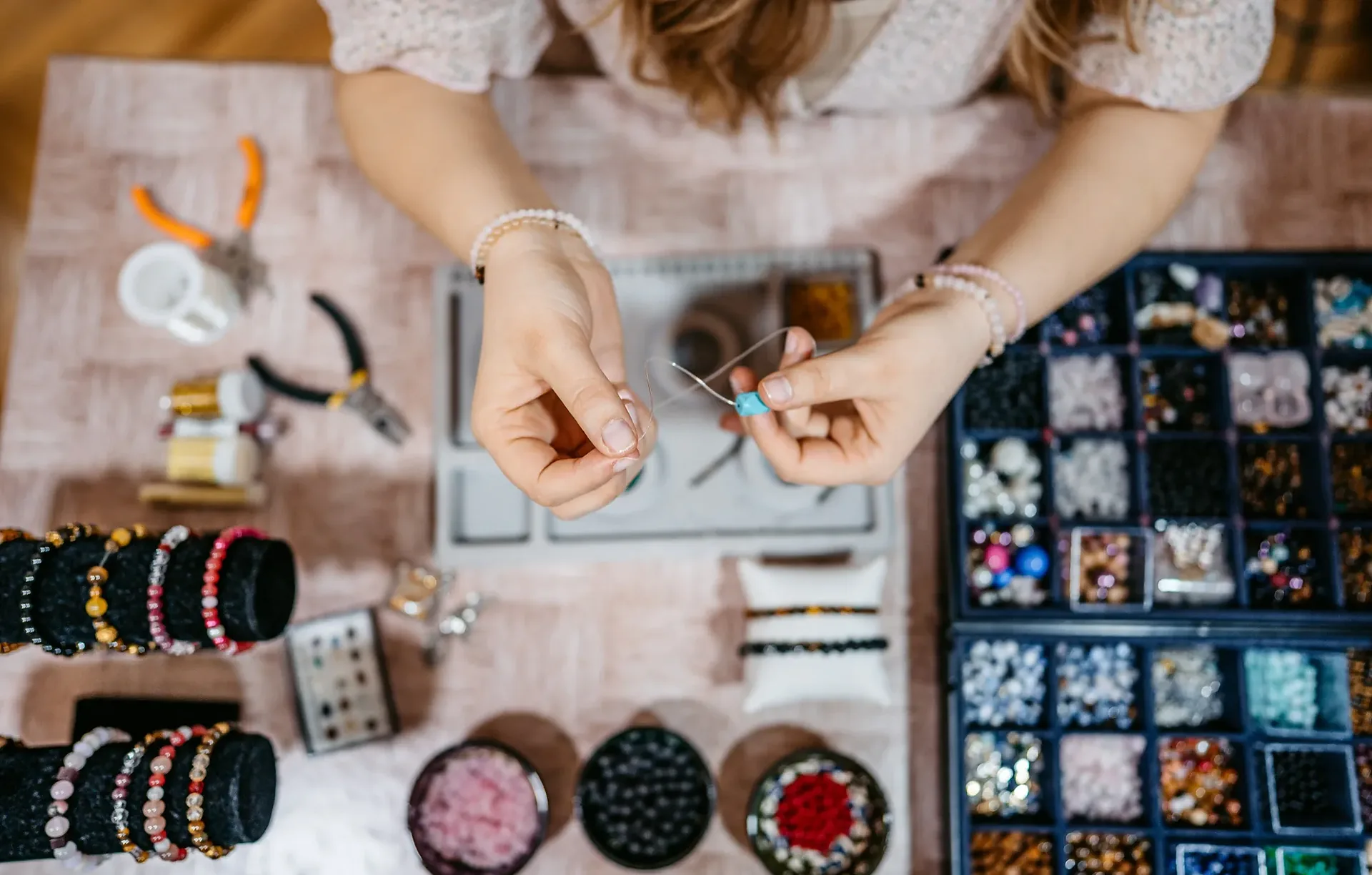 Bijoux faits main par des créateurs français